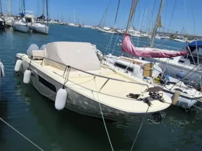 Invictus CX270