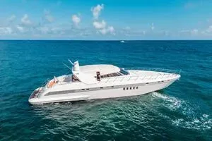 Jacques Cousteau 80' Mangusta 2001