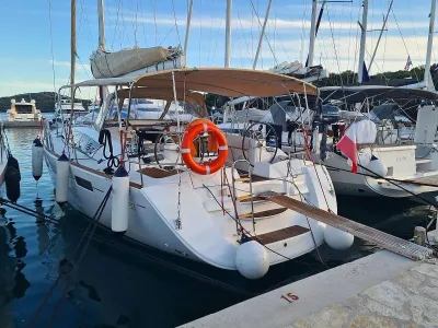 Jeanneau 53