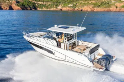 Jeanneau Cap Camarat 10.5 WA Serie2