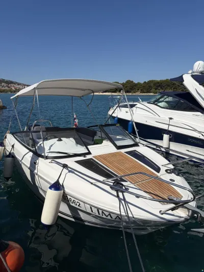 Jeanneau Cap Camarat 6.5 DC