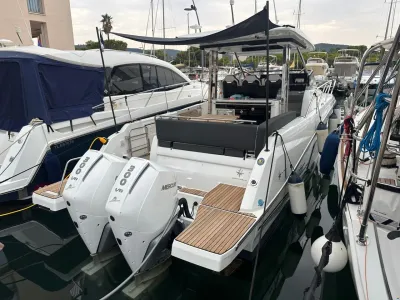 Jeanneau Cap Camarat WA 10.5 S2