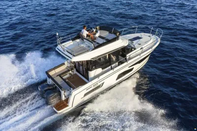 Jeanneau MERRY FISHER 1095 FLY