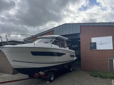 Jeanneau Merry Fisher 895