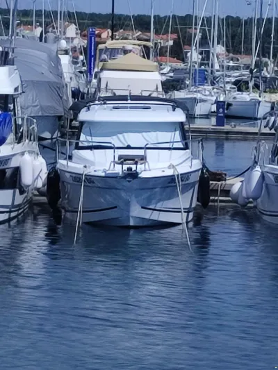 Jeanneau MF 795 S2