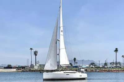 Jeanneau Sun Odyssey 379 2014