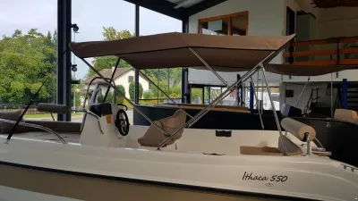 Karel Ithaca 550