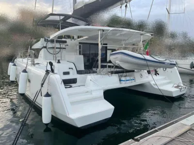 Lagoon 42