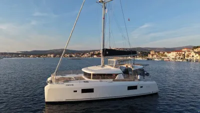 Lagoon 42
