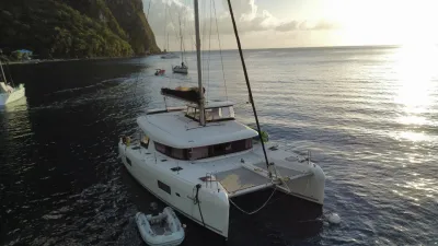 Lagoon 42