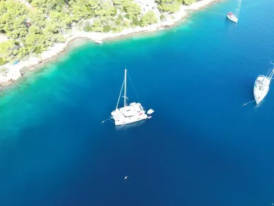 Lagoon 42 Owner Version FULL OPTION