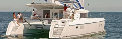 Lagoon 421