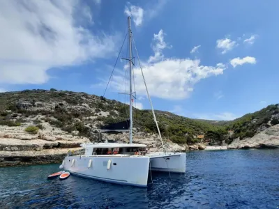 Lagoon 450 F