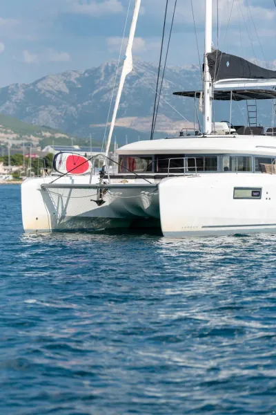 Lagoon 50