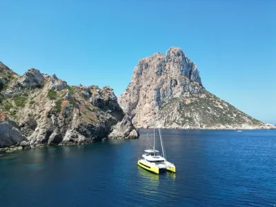 Lagoon 55