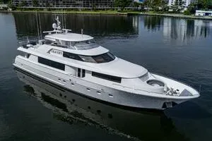 Lila Cuy 112' Westport 2006