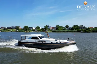LINSSEN 450 RANGE CRUISER SEDAN motor yacht for sale