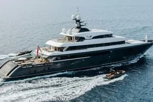 LOON 221' Icon 2010