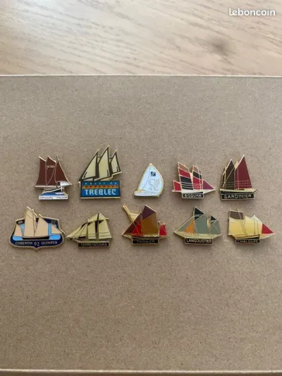 Lot de 10 pin’s voilier bateau
