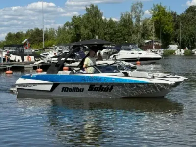 Malibu Wakesetter 22 MXZ