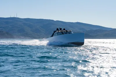 Mangusta 100 1996