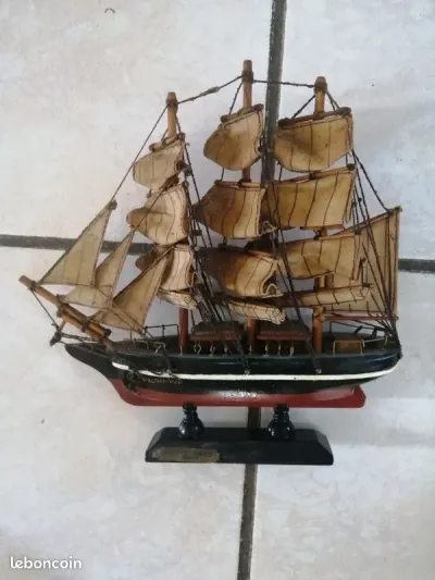 Maquette ancienne voilier