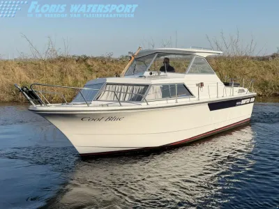 Marco Yachts 810