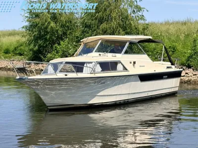 Marco Yachts 810