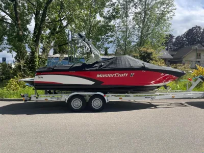 MasterCraft X10