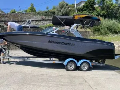 MasterCraft xt22