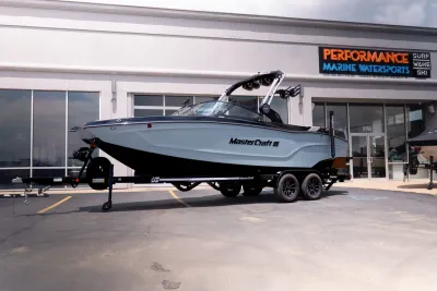 MasterCraft XT24 2025