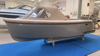 Maxima 600