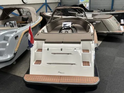 Maxima 600 Tender