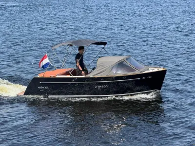 Maxima 630 Tender met boegschroef