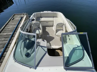 Maxum 2400 SC3