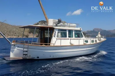 MENORQUIN 42 TR motor yacht for sale