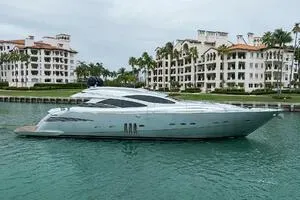Miura 90' Pershing 2009