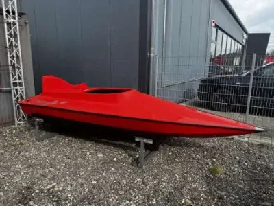 Mizu GT60 Carbon Rennboot