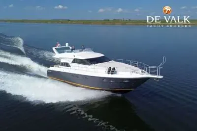 MOCHI 56 motor yacht for sale