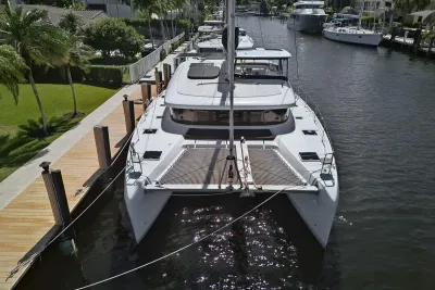 Mystique Yachts Silhouette 800 2023