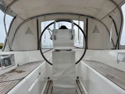 Najad 380