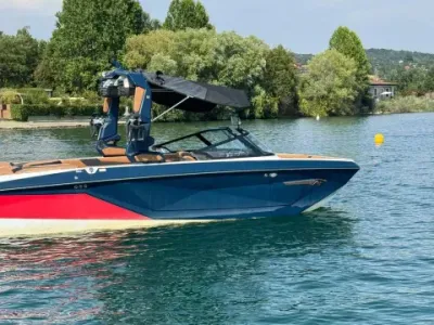 Nautique G23