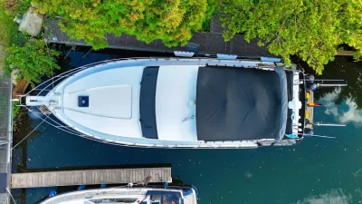Neptunus 138 / 46 Flybridge Sedan