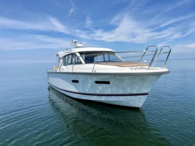 Nimbus 305 Coupé