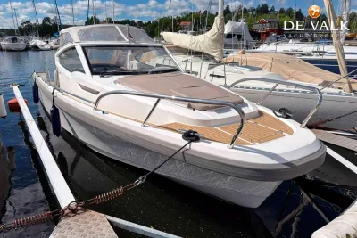 NIMBUS W9 motor yacht for sale