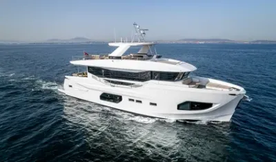 NUMARINE 22XP HULL #7 72' Numarine 2027