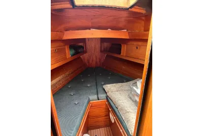 Ocean Master 31 Center Console 1988