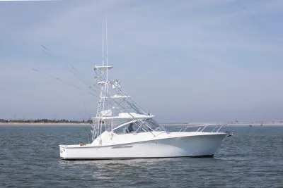 Ocean Yachts 37 Express 2015