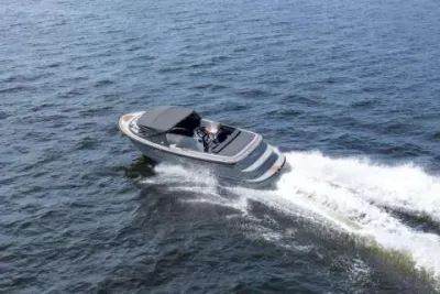 Oud Huijzer 740 Tender