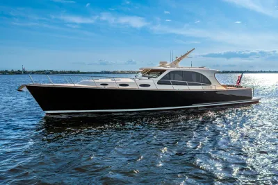Palm Beach Motor Yachts PB55 2020